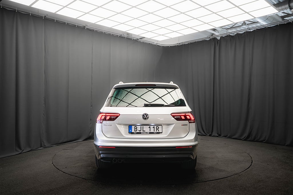 Volkswagen Tiguan TSI 4Motion B-VÄRMARE DRAG ADAPTIV-FART CARPLAY 190hk