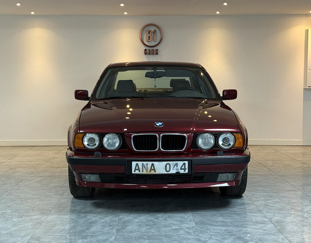 BMW 518 i Sedan 115HK 5-VÄXLAD BESIKTIGAD LÅGMIL