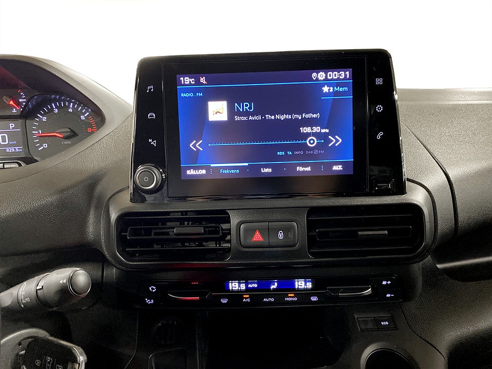 Bild på Peugeot Partner PRO+ 1.5 BHDi 130hk Aut L1 B-KAMERA DRAG