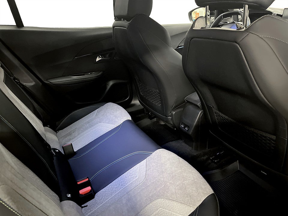 Bild på Peugeot E-2008 GT Pack 50kWh 136hk Aut - B-KAMERA, CARPLAY