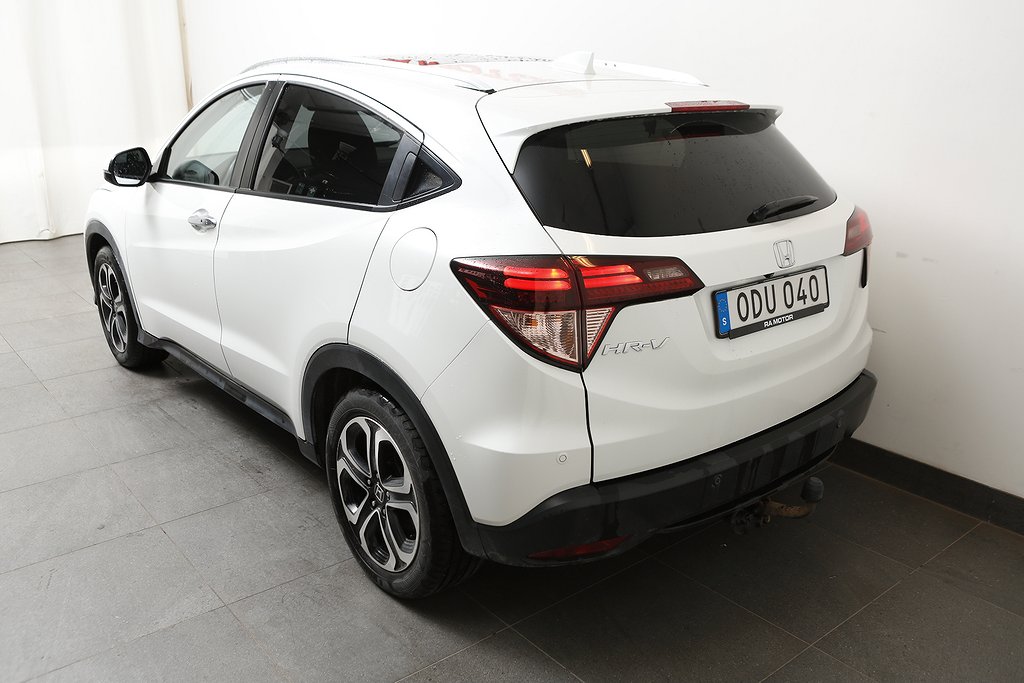Honda HR-V 1,5 i-VTEC 131hk Executive Aut Pano Navi Drag 2016