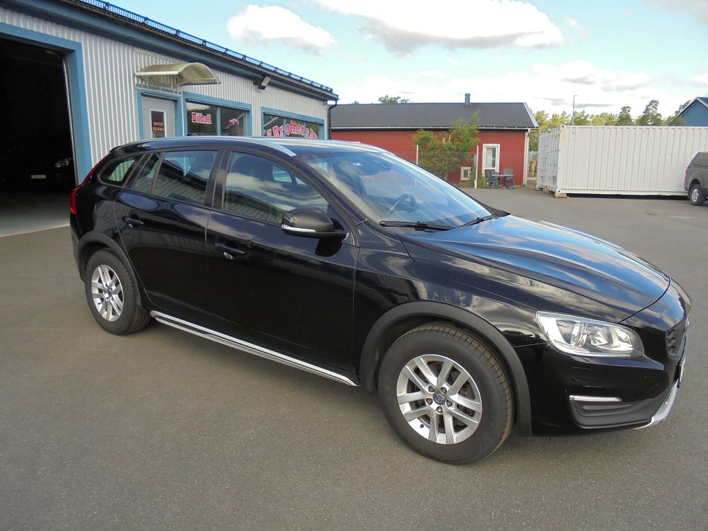 Volvo V60 Cross Country D4 AWD Geartronic Business Euro 6