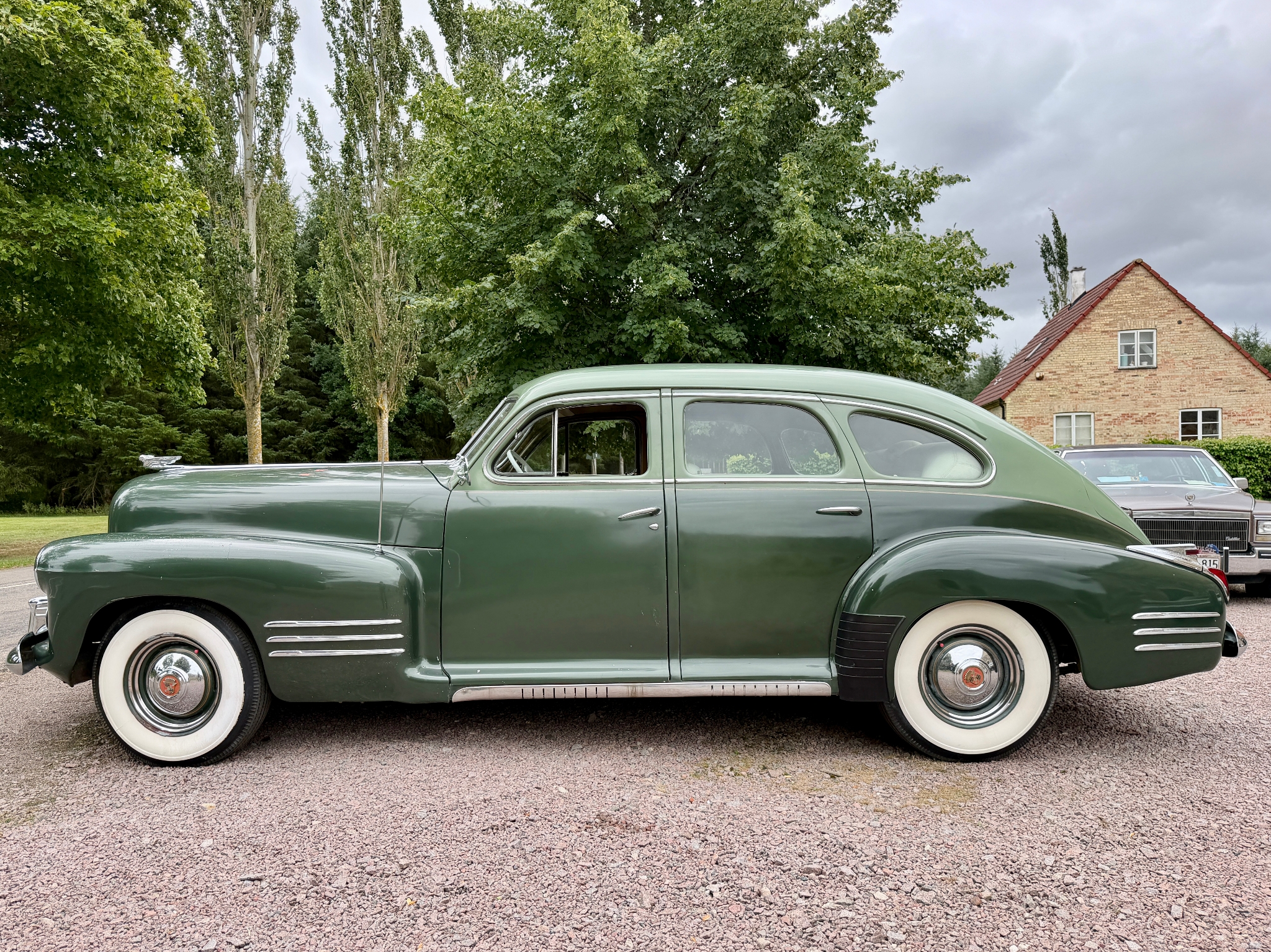 Cadillac Serie 61 Fastback Sedan 1941, bild 4/57