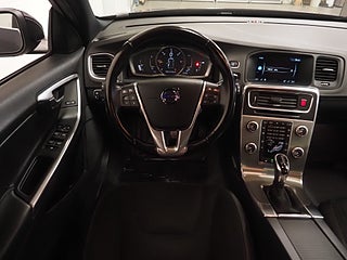 Kombi Volvo V60 16 av 21