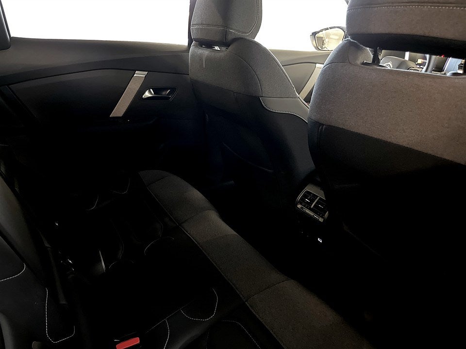 Bild på Citroën C4 Shine 1.2 PT 130hk Aut - B-KAMER, 1 ÄGARE