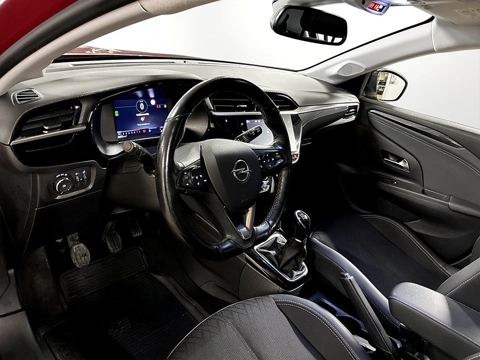Bild på Opel Corsa Elegance 1.2 75hk B-KAMERA CARPLAY