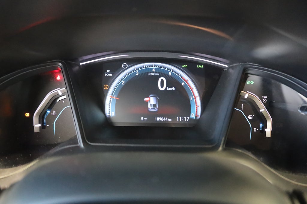 Honda Civic 1,0 i-VTEC Comfort 129HK Blåtand K-rem bytt 2017