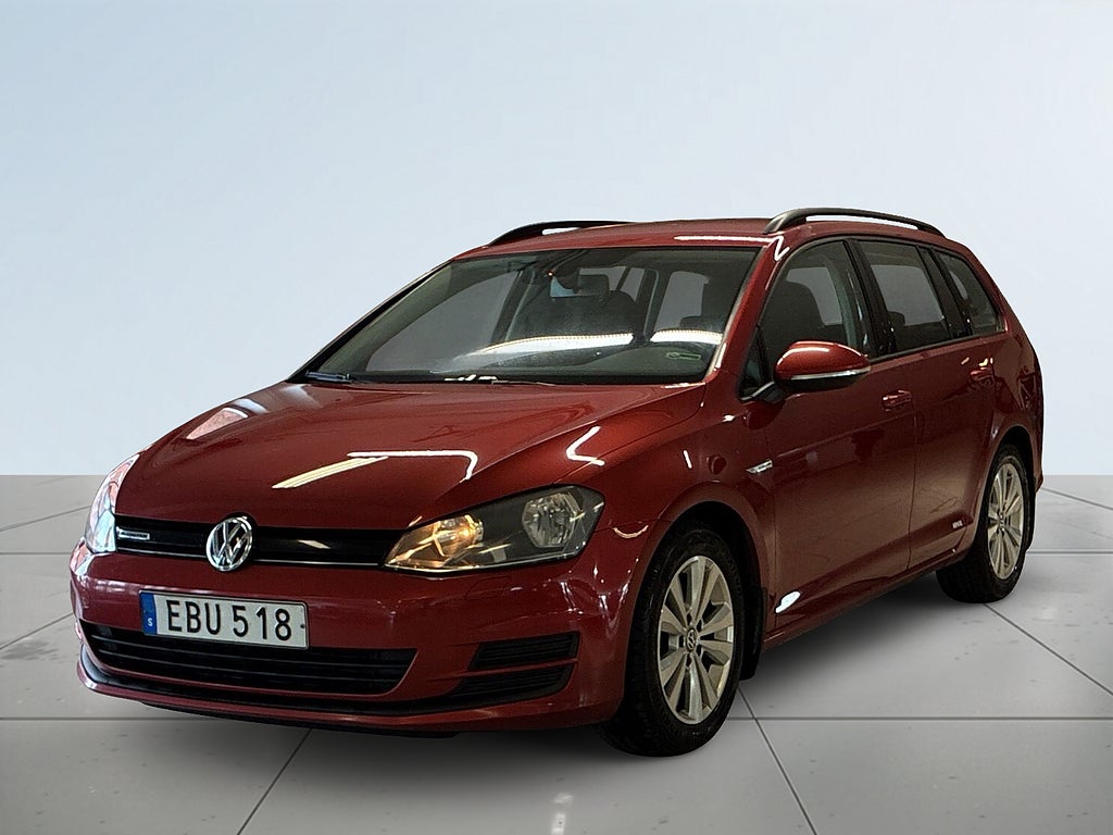 Volkswagen Golf Sportscombi 1.6TDI Full service Dragkrok Mvärm S&V-däck