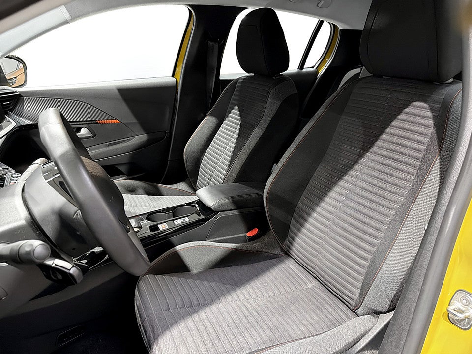 Bild på Peugeot E-208 Active 50kWh 136hk Aut - CARPLAY, EN ÄGARE