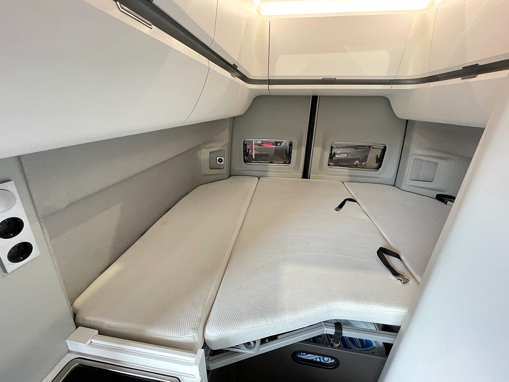 Volkswagen Grand California 600 /B-körkort/ Taksäng/Solcell / El-patron / A - Volkswagen
