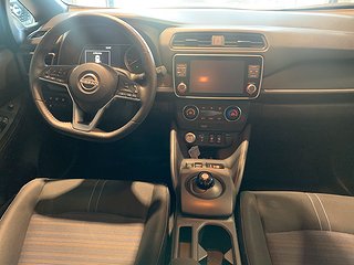 Halvkombi Nissan Leaf 11 av 21