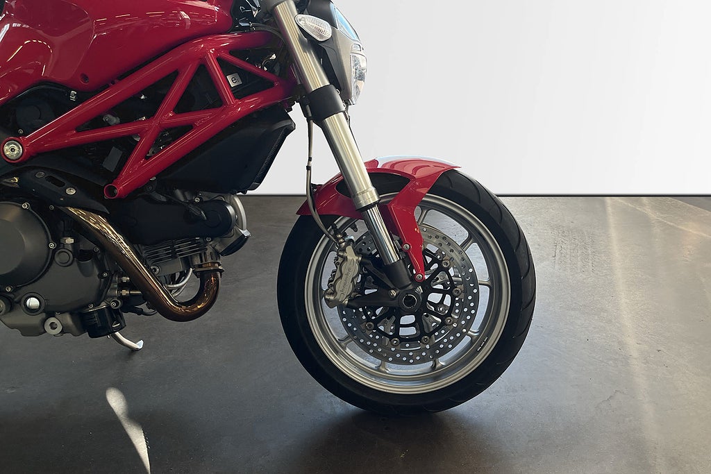 Ducati Monster 2010