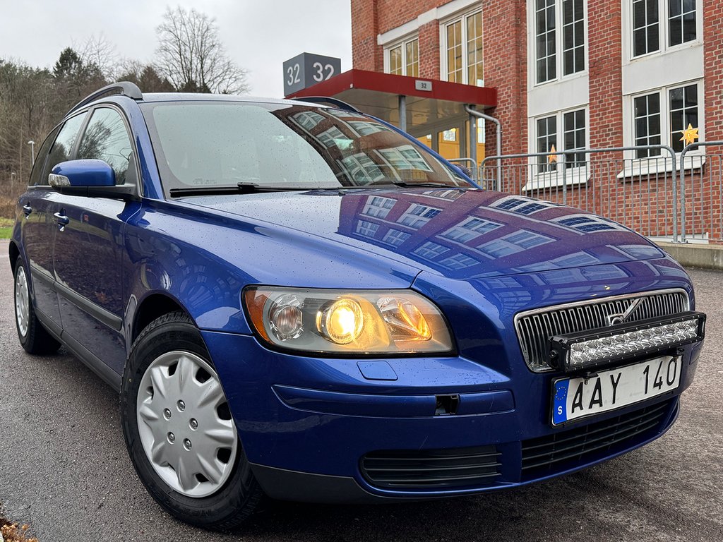 Volvo V50 1.8F 125HK Dragkrok Extraljus Led Besiktigad 