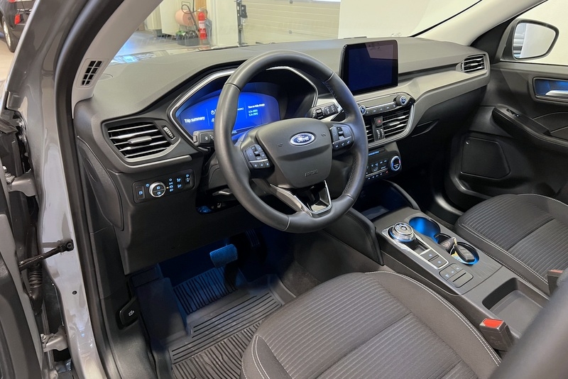 Ford Kuga, photo 3/15