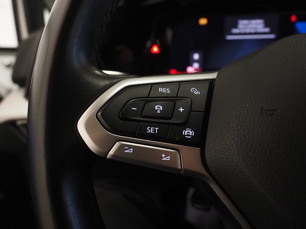 Volkswagen Golf 2.0 TDI 116hk Backkamera P-Värmare Drag 2022