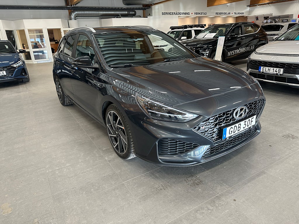 Hyundai i30 Kombi 1.5 T Automat N-Line 160Hk Bränslevärmare thumbnail