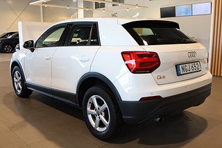 SUV Audi Q2 3 av 15