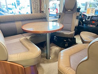 Husbil-integrerad Carthago CHIC E-LINE I 51 12 av 29