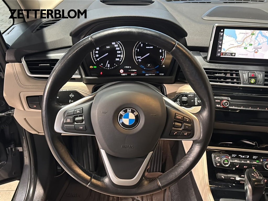 Kombi BMW 225xe 12 av 16