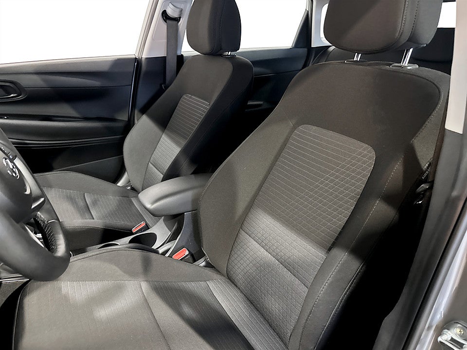 Bild på Hyundai i20 Essential 1.2 MPi 84hk B-KAMERA RATTVÄRME