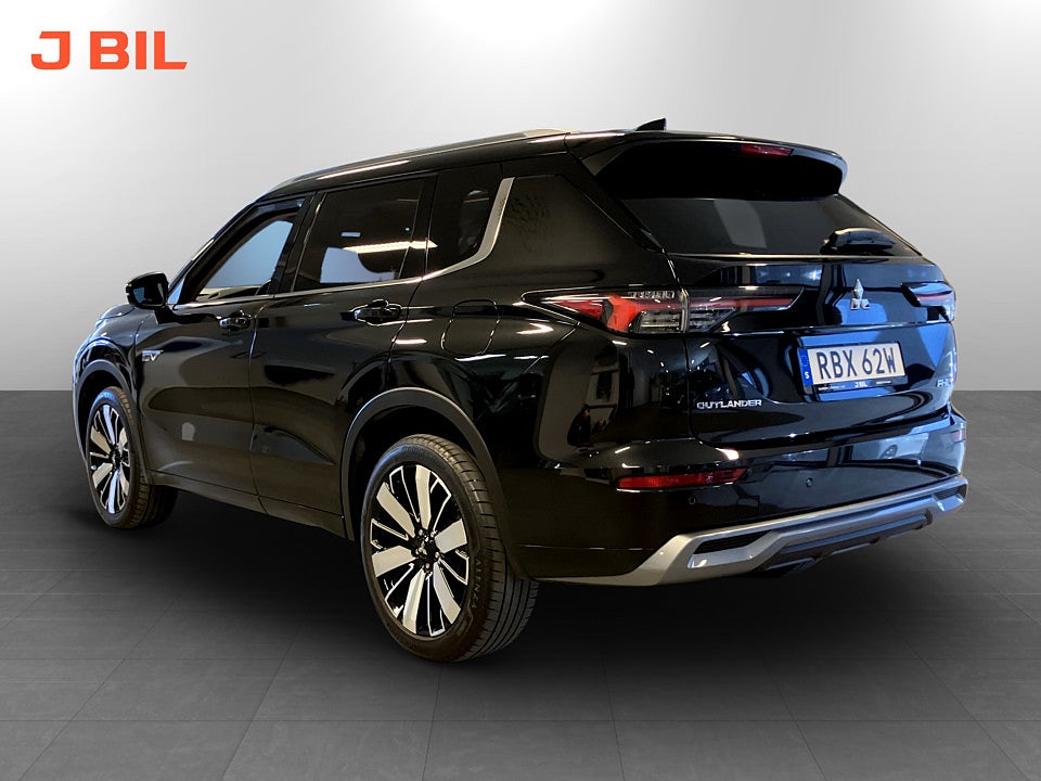 Bild på Mitsubishi Outlander Instyle PHEV 306k Aut 4WD PANO B-KAMERA