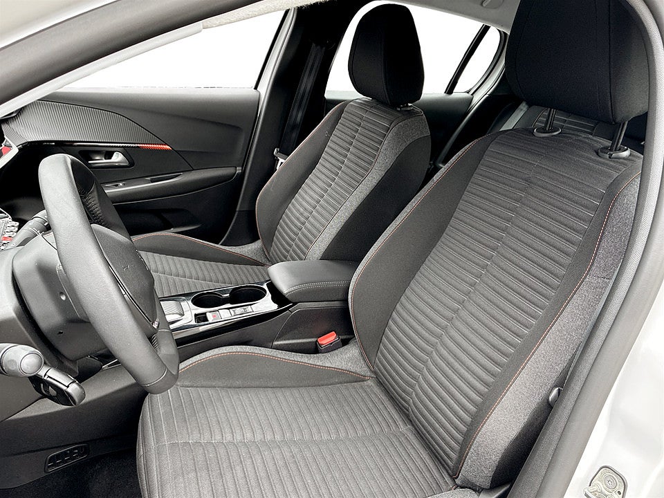 Bild på Peugeot E-208 Active 50kWh 136hk BACKKAMERA