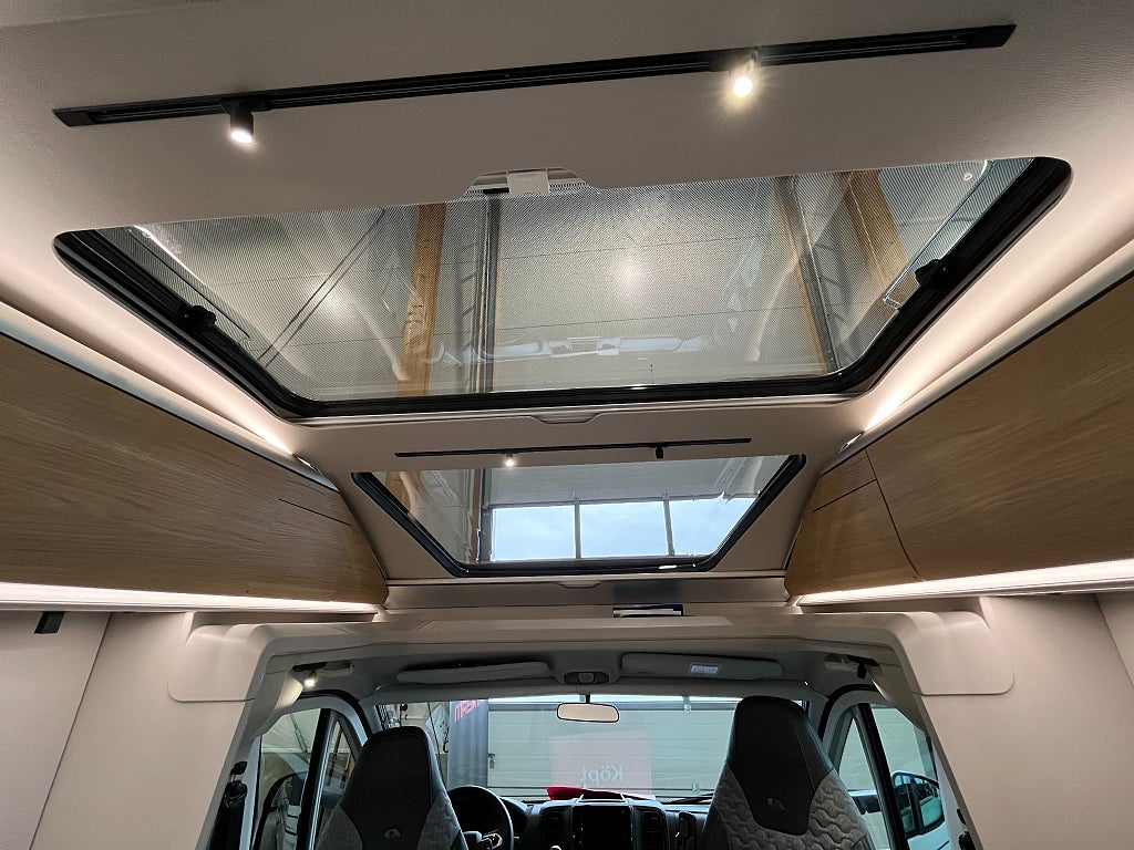 Adria Coral Plus 670 SL /ALDE/Automat 9vxl/Solcell/Dubbla bo - Adria