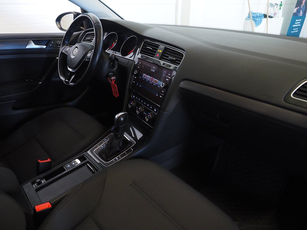 Volkswagen Golf Sportscombi 1.5 TSI 150hk DSG GT |Drag|Backkamera| 2020