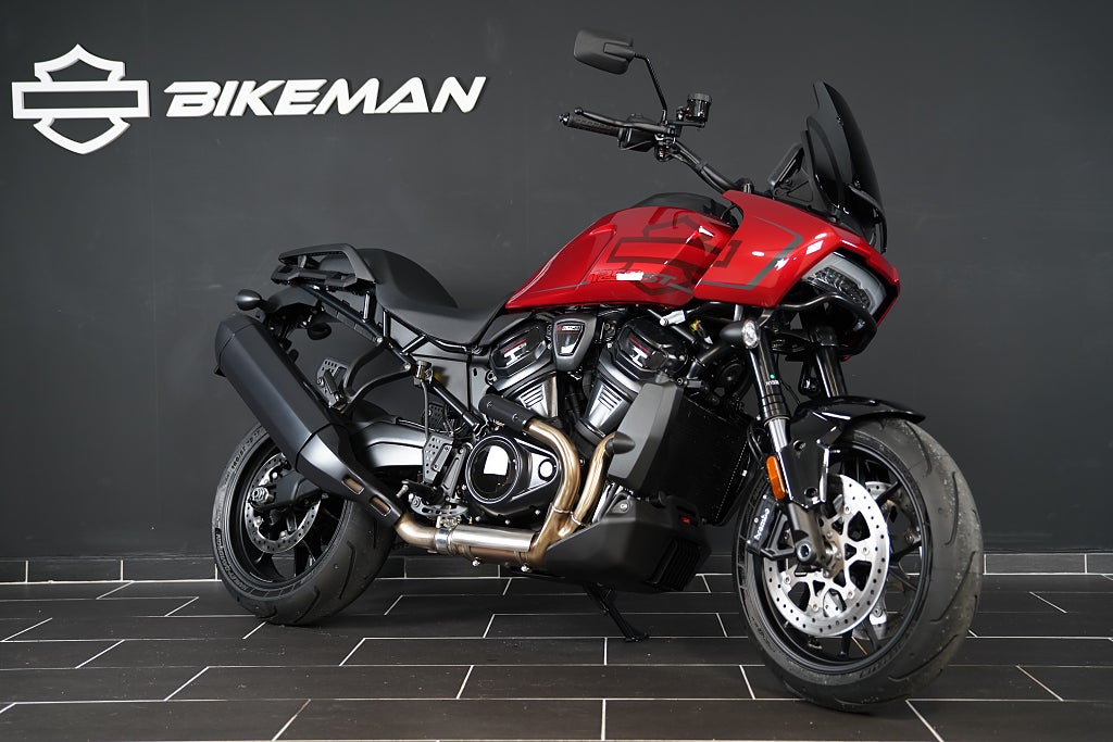 Harley-Davidson Pan America ST Brilliant Red 