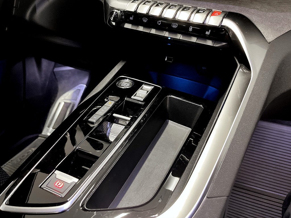 Bild på Peugeot 3008 GT 1.2 PT 130hk Aut - B-KAMERA, CARPLAY