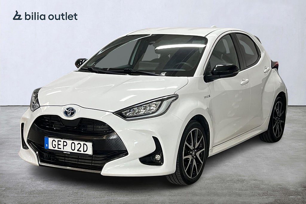 Toyota Yaris Hybrid CVT Style 116hk Backkamera Rattvärm