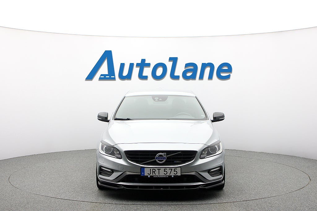 Volvo S60 T5 R-Design, Navigation, Rattvärme, PDC 245hk