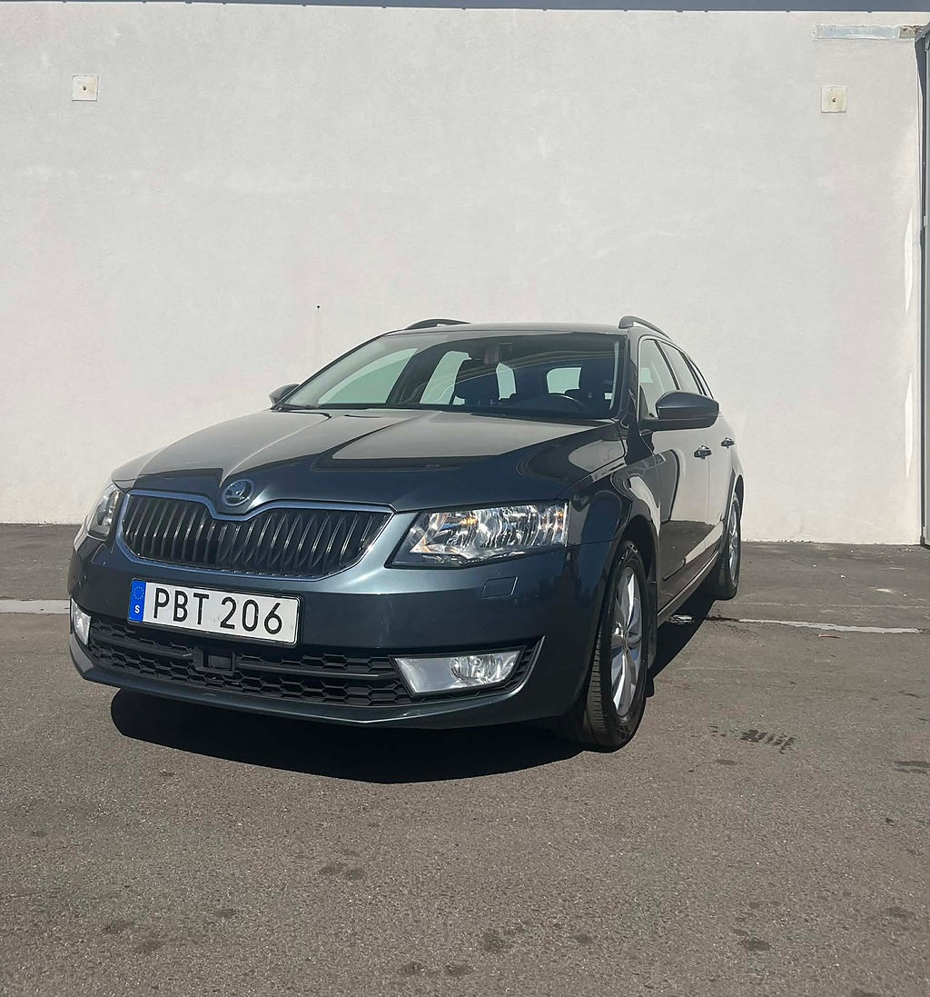 Skoda Octavia Kombi 1.0 TSI Ambition Euro 6 "Nybesiktad och Nyservad"