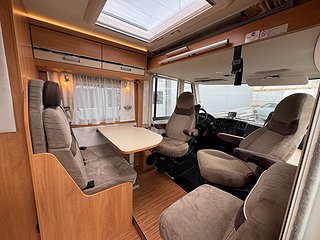Husbil-integrerad Dethleffs Globebus I 004 2 av 20