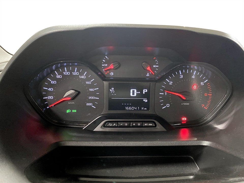 Bild på Peugeot Partner PRO 1.5 BHDi Aut L1 DRAG BACKSENSOR 130hk