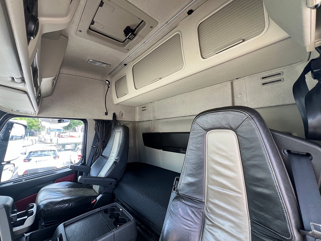 Volvo FM13 460 8x4*4 Kranväxlare Palfinger Kran & Jibb