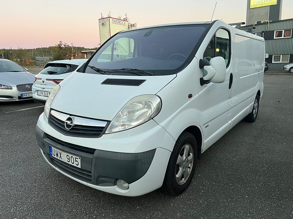 Opel Vivaro Skåpbil 2.9t 2.5 CDTI