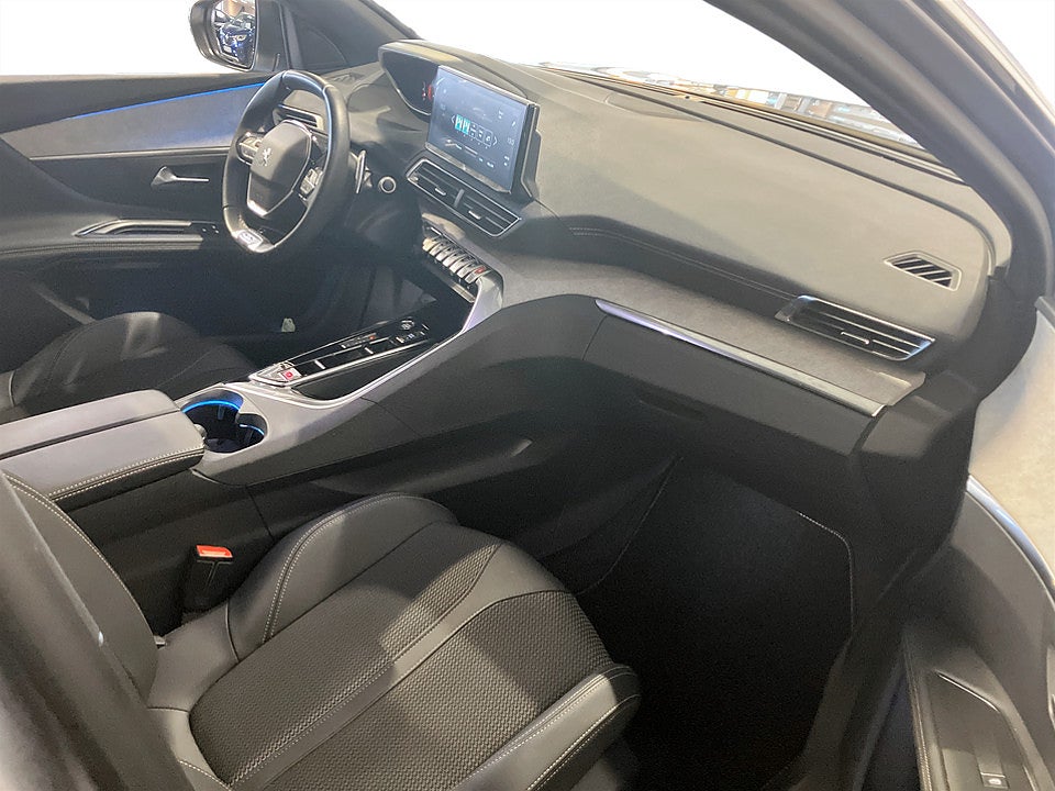 Bild på Peugeot 3008 GT 1.2 PT 130hk Aut B-KAMERA CARPLAY