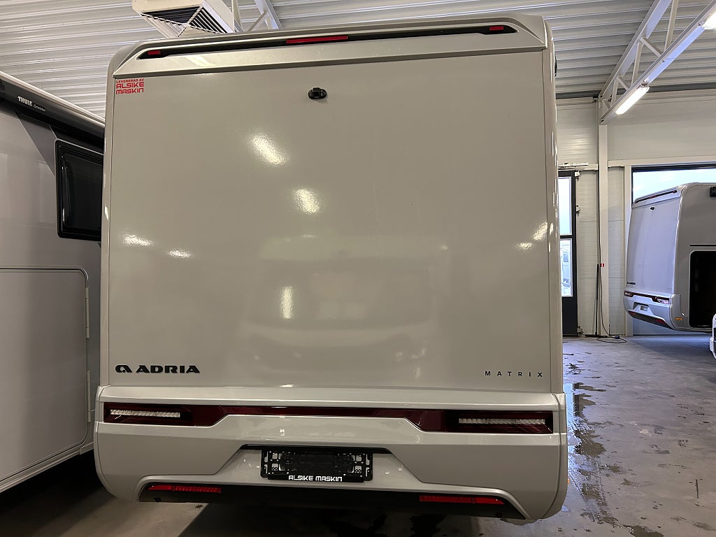 Adria Matrix 670 SL 60 Y /B-körkort/Taksäng/Automat/5 bältad - Adria