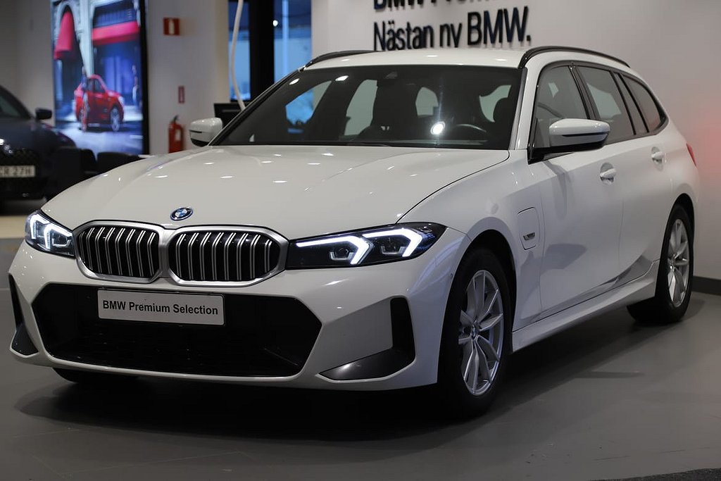 BMW 330e xDrive Touring