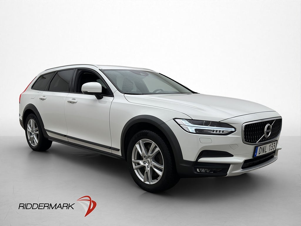Volvo V90 Cross Country D4 AWD Plus Värmare P-Sensorer Drag
