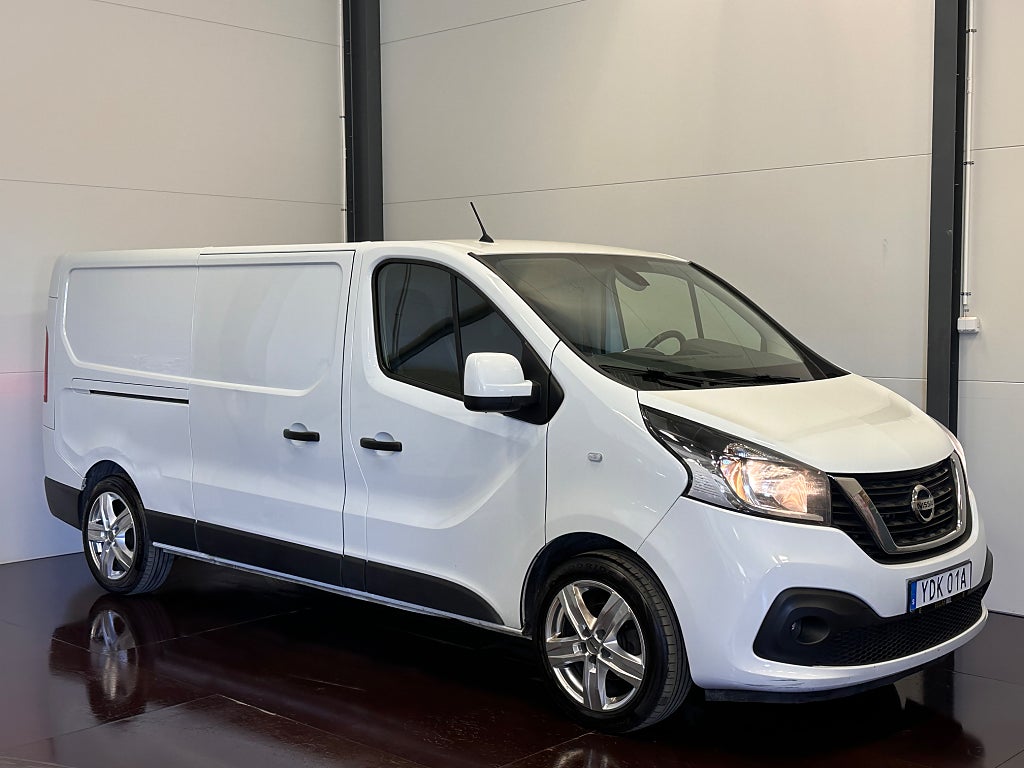 Nissan NV300 SKÅPBIL L2 2.0 dCi 3-SITS DRAG NAVI KAMERA PDC WEBASTO