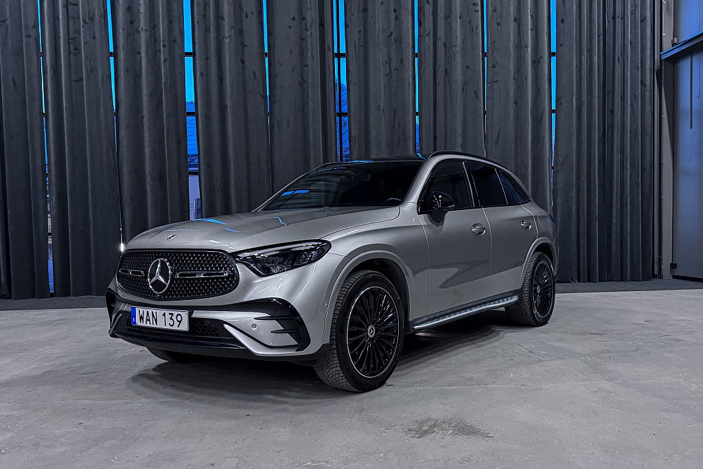 Mercedes-Benz GLC 300 e 4M AMG|Panorama|360°|Burmester|SESPEC