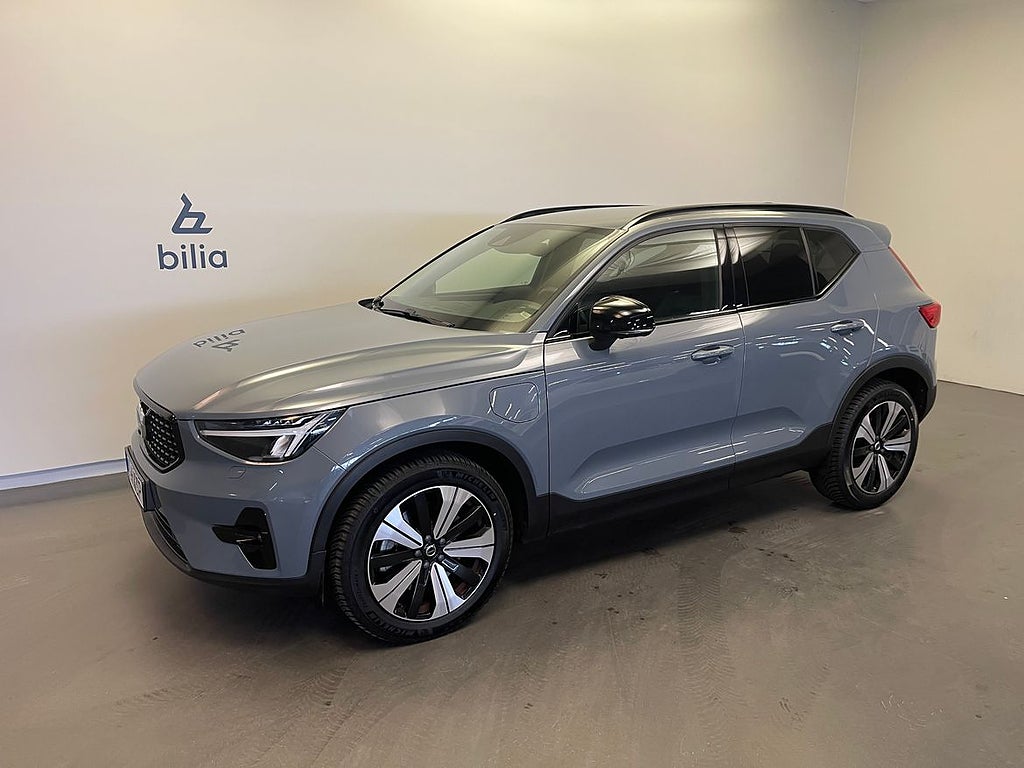 Volvo XC40 Recharge T4 Plus Dark / Tonade rutor / Harman Kardon / Navigatio