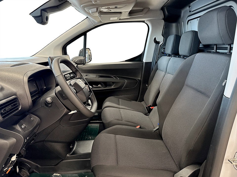 Bild på Opel Combo + 100hk L2 - OMGÅENDE LEVERANS!