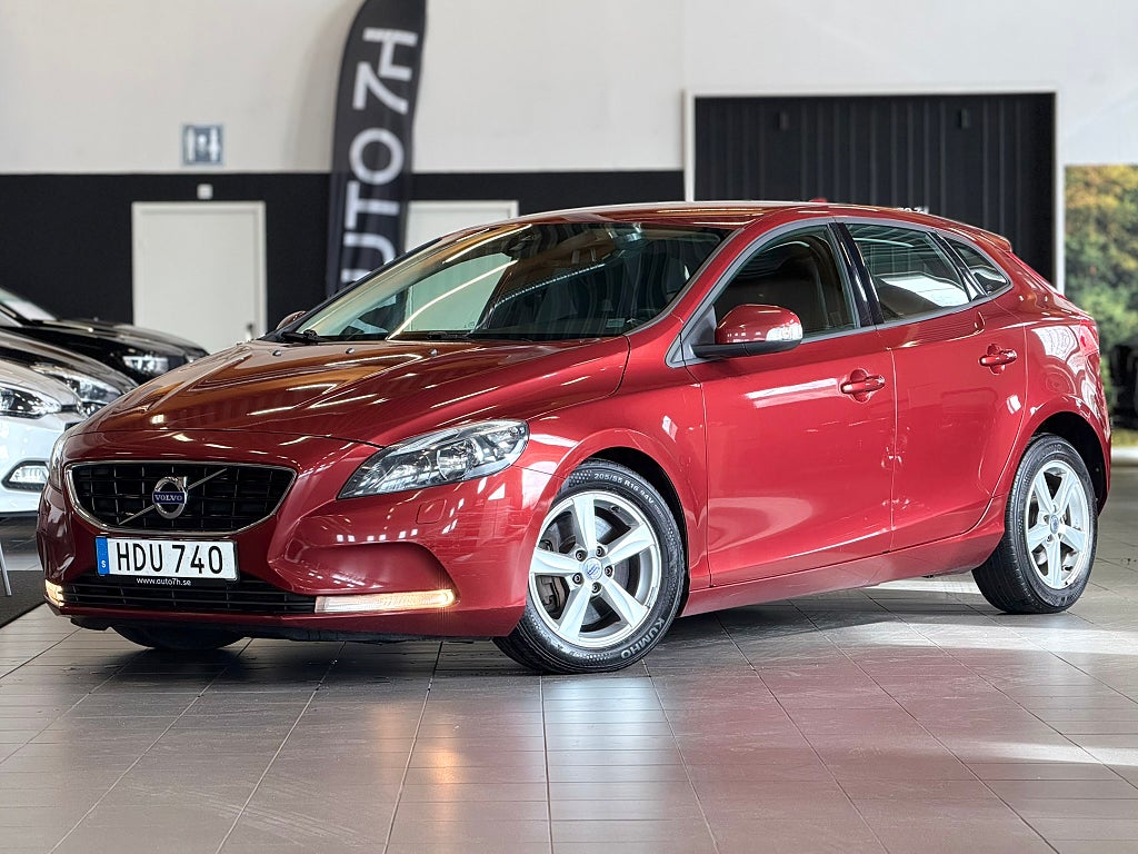 Volvo V40 D2 Geartronic / Kinetic / Parkeringsvärmare / 