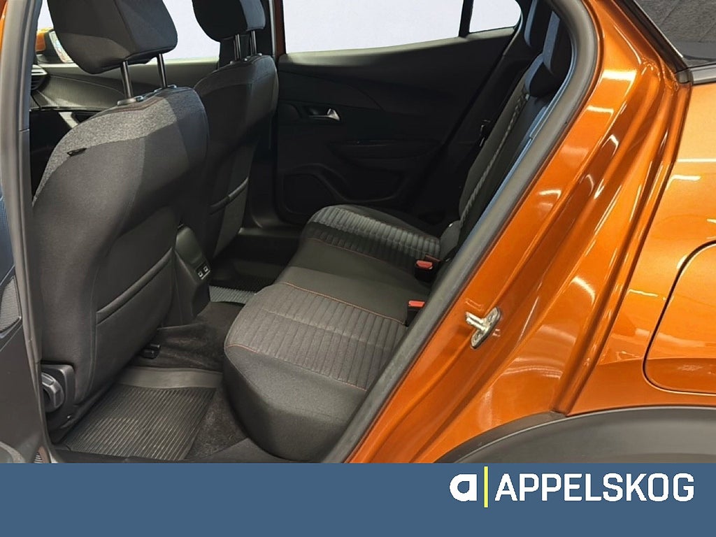 Peugeot E-2008 ACTIVE 50 kWh |RÄNTA 3,99%|V-HJUL INGÅR| thumbnail