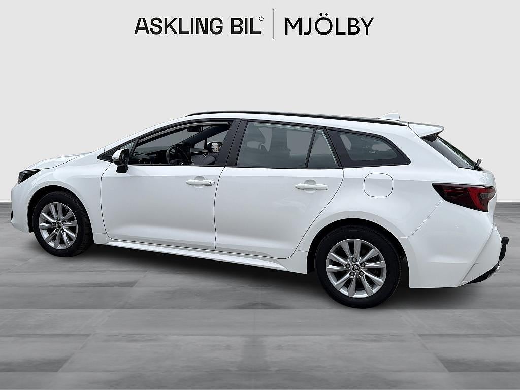 Toyota Corolla 2023 - miniatyr 4