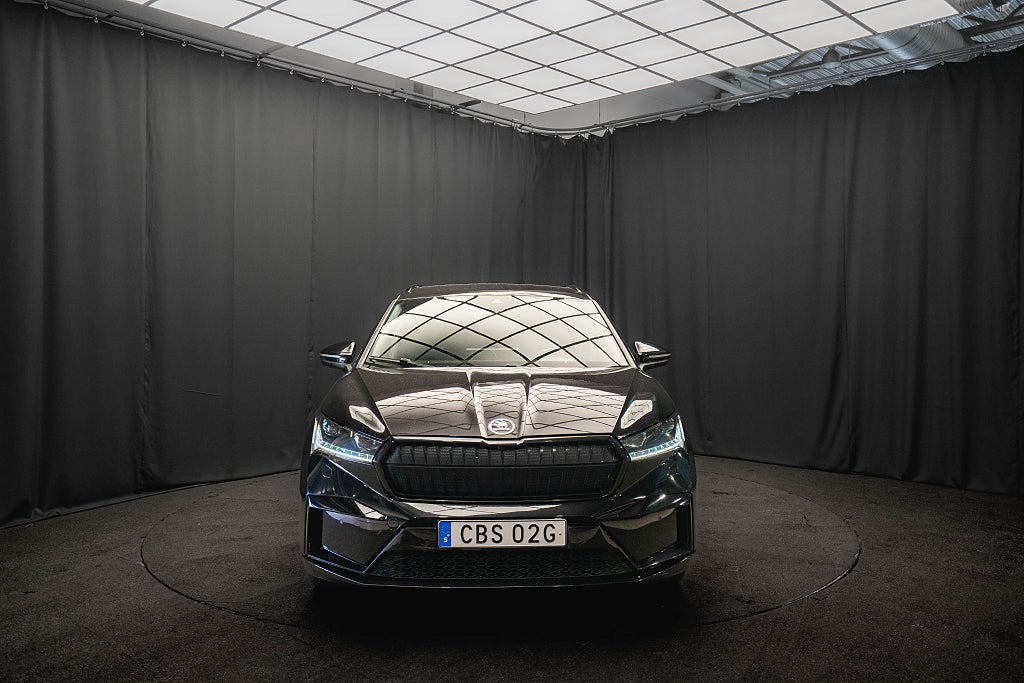 Skoda Enyaq iV 80 SPORTLINE DRAG KAMERA ELSTOL 1-ÄGARE MOMS 204hk