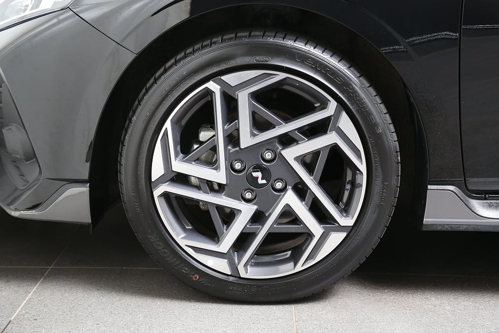 Hyundai i20 1.0 T-GDI MHEV DCT N-Line 100HK | Moms 2025